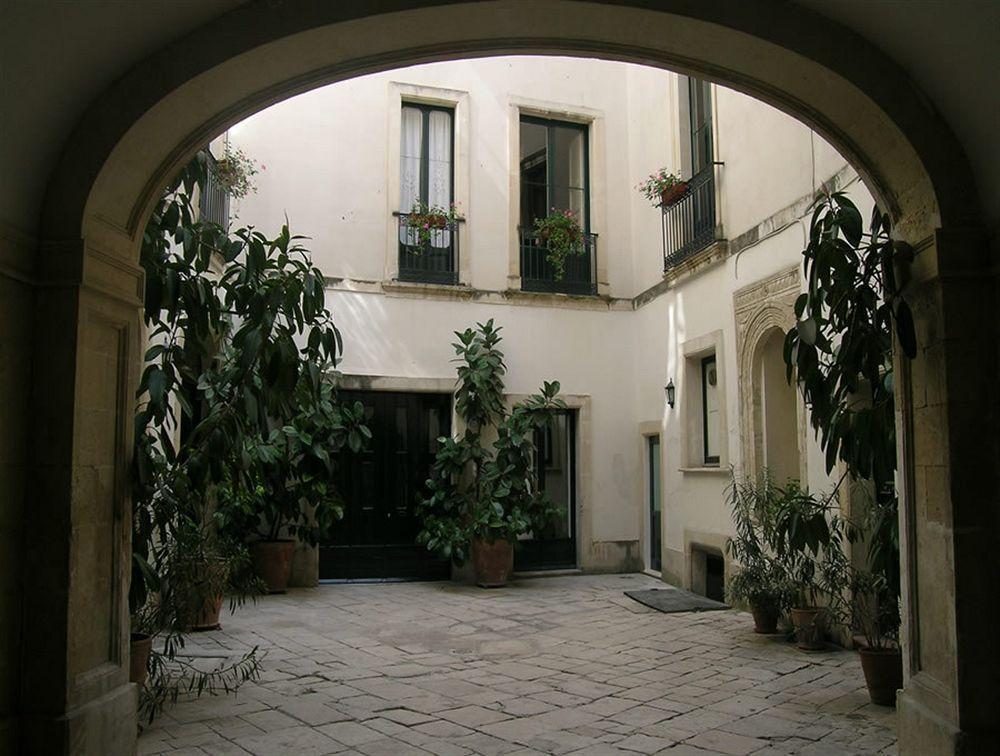 Palazzo Bernardini Bed & Breakfast