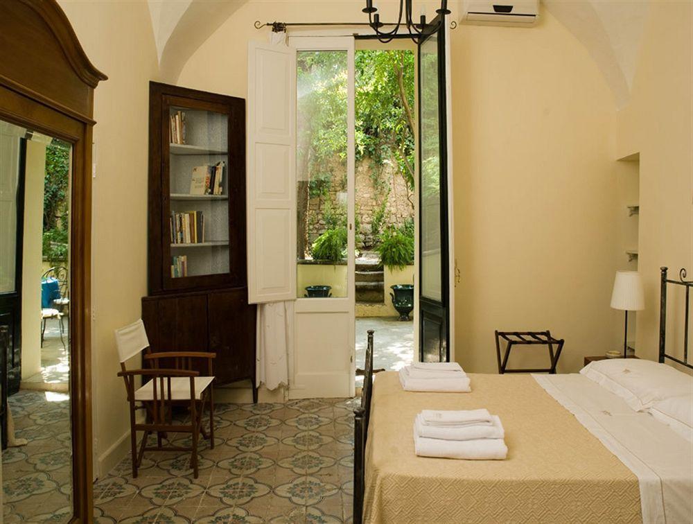 Palazzo Bernardini Lecce