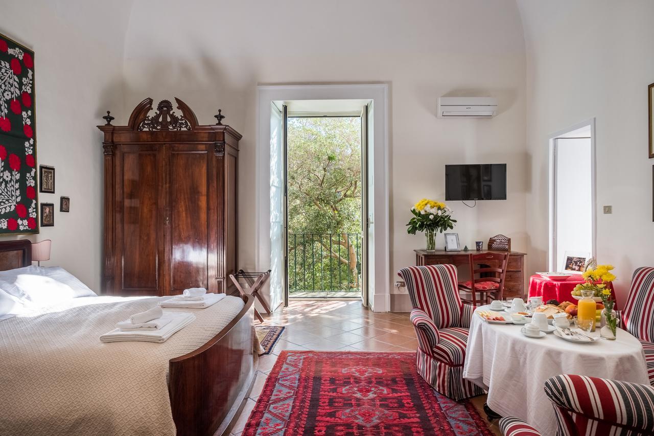 Palazzo Bernardini Bed & Breakfast
