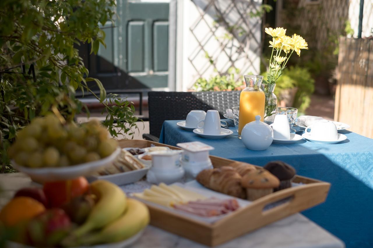 Palazzo Bernardini Bed & Breakfast