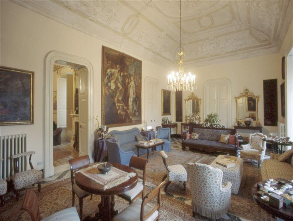 Palazzo Bernardini 2*